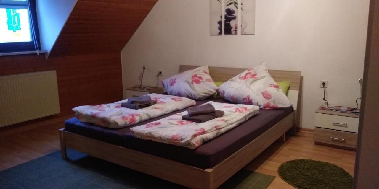 Ferienwohnung Bergblick Trittenheim Esterno foto